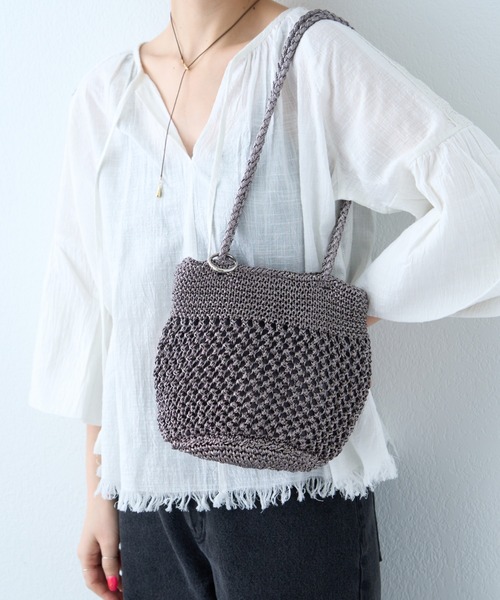 CIAOPANIC TYPY(チャオパニックティピー)の「【2025年S/S新作】カラビナ付きメタリックヤーンBAG(トートバッグ・レディース・ガンメタ/ゴールド/シルバー・ONE SIZE)」の5枚目の写真