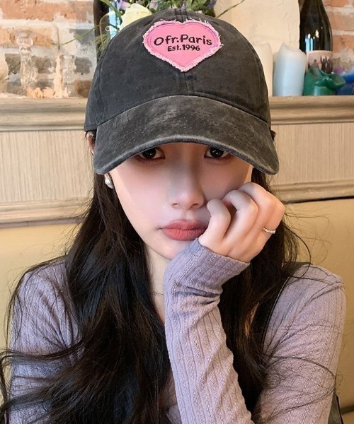 SHEPP（シープ）の「ハートロゴワッペン ビンテージ風キャップ（キャップ・レディース・ブラック/グレー/ピンク/ブラウン/カーキ・F）」の6枚目の写真