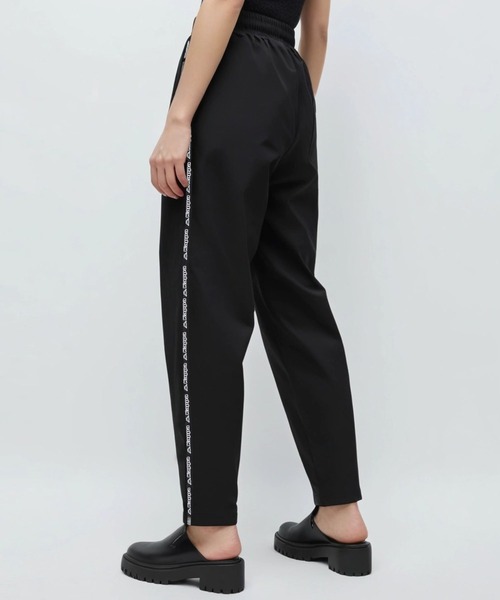 Kappa（カッパ）の「Kappa カッパ メッシュ ロングパンツ ロゴ入り テープパンツ 軽量 ドローコード付き 66cm丈 ボトムス（その他パンツ・レディース・アイボリー/ピンク/ネイビー/ブラック・M/LL/L）」の7枚目の写真