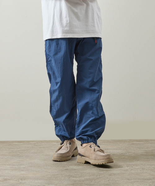 And A（アンドエー）の「Gramicci グラミチ / NYLON TRACK PANT 撥水防風ナイロントラックパンツ / G4SM-P119（その他パンツ・メンズ・オリーブ/ネイビー/ベージュ系その他/ブラック・SMALL/X-LARGE/LARGE/MEDIUM）」の4枚目の写真