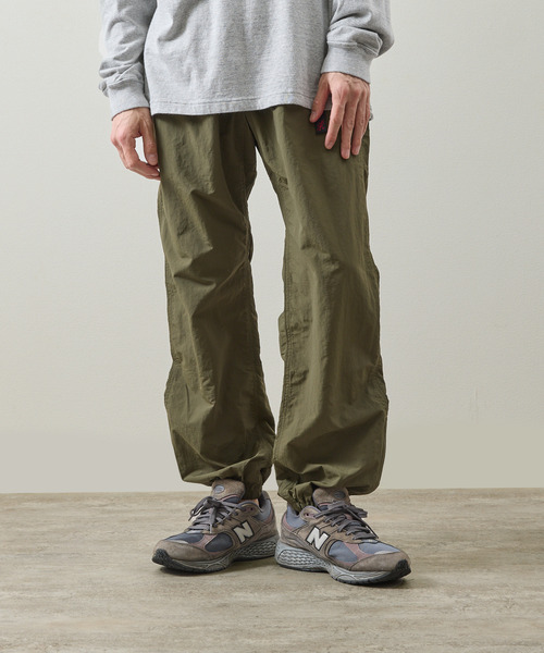 And A（アンドエー）の「Gramicci グラミチ / NYLON TRACK PANT 撥水防風ナイロントラックパンツ / G4SM-P119（その他パンツ・メンズ・オリーブ/ネイビー/ベージュ系その他/ブラック・SMALL/X-LARGE/LARGE/MEDIUM）」の6枚目の写真