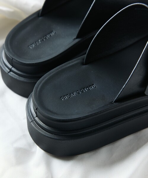 FREAK'S STORE（フリークスストア）の「限定展開 フェイクスウェード ダブルストラップ スライド サンダル / プラットフォームソール（サンダル・メンズ・チャコールグレー/レオパード/ブラック/グレー系その他/グレイッシュベージュ・23cm/24cm/25cm/26cm/27cm/28cm）」の16枚目の写真