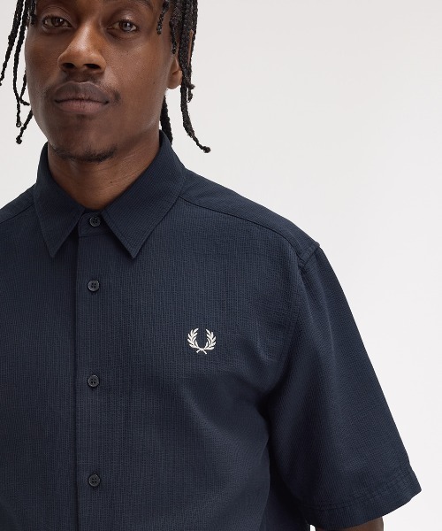 FRED PERRY Seersucker Shirt／シアサッカーシャツ Textured Seersucker Shirt／テクスチャーシアサッカーシャツ