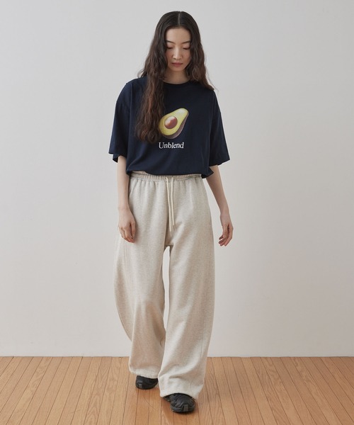 Unblend(アンブレンド)の「【Unblend】ドローコード カーブシルエット スウェットパンツ(スウェットパンツ・レディース・ネイビー/オートミール・FREE)」の8枚目の写真