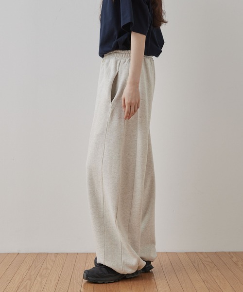 Unblend(アンブレンド)の「【Unblend】ドローコード カーブシルエット スウェットパンツ(スウェットパンツ・レディース・ネイビー/オートミール・FREE)」の14枚目の写真