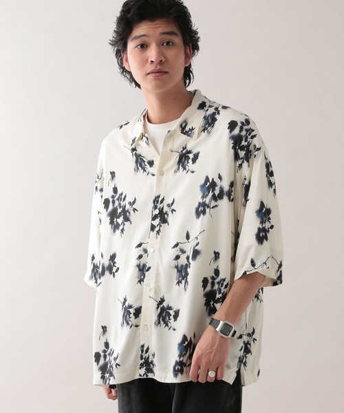 RAGEBLUE(レイジブルー)の「レーヨン総柄シャツ(シャツ/ブラウス・メンズ・ホワイト系その他2/ブラック系その他/グレー系その他/ホワイト系その他3・SMALL/MEDIUM/LARGE)」の9枚目の写真