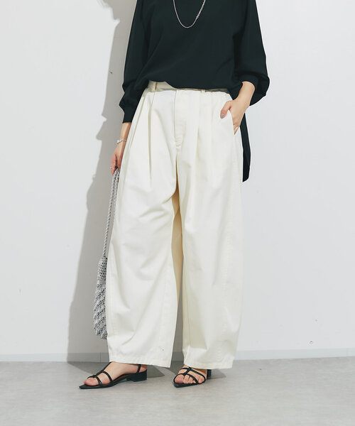 un dix cors(アンディコール)の「《デイリーに着回せる!》カーブチノパンツ(チノパンツ・レディース・オフホワイト/キャメル・FREE)」の7枚目の写真