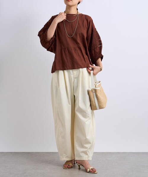 un dix cors(アンディコール)の「《デイリーに着回せる!》カーブチノパンツ(チノパンツ・レディース・オフホワイト/キャメル・FREE)」の14枚目の写真