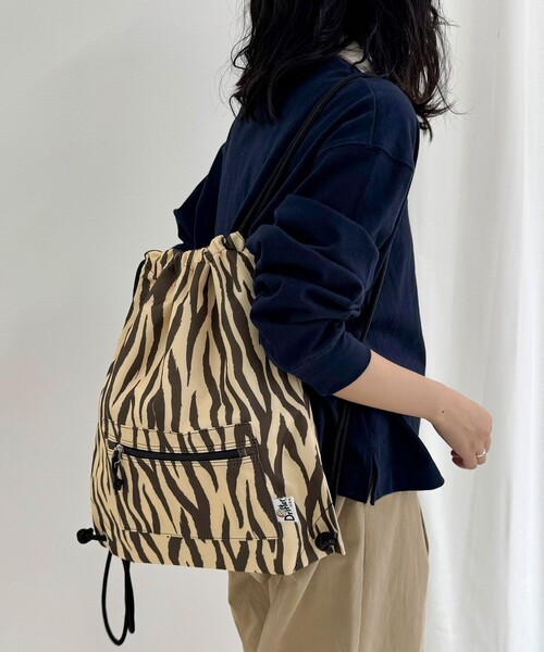 fredy emue(フレディエミュ)の「【Drifter/ドリフター】EASY KNAPSACK(バックパック/リュック・レディース・ホワイト系その他4/ピンク/ライトブルー/ブラック・FREE)」の2枚目の写真