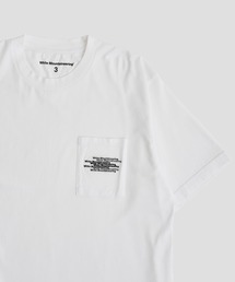 WHITE MOUNTAINEERING（ホワイトマウンテニアリング）の「【White Mountaineering / ホワイトマウンテニアリング】MULTILOGO POCKET T-SHIRT（Tシャツ/カットソー）」