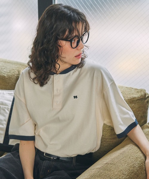 【ちページ】 ナンバリング刺繍 ヘンリーネックTシャツ MONO-MART LADY'S