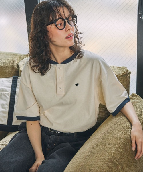 MONO-MART LADY'S(モノマートレディース)の「ナンバリング刺繍 ヘンリーネックTシャツ(Tシャツ/カットソー・レディース・アイボリー/オフホワイト・FREE)」の16枚目の写真