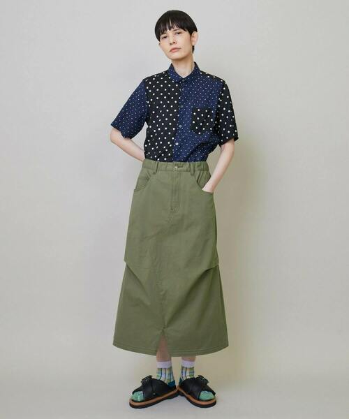 FRAPBOIS（フラボア）の「カーブカラー スカート（スカート・レディース・オフホワイト/カーキ・0/1）」の3枚目の写真