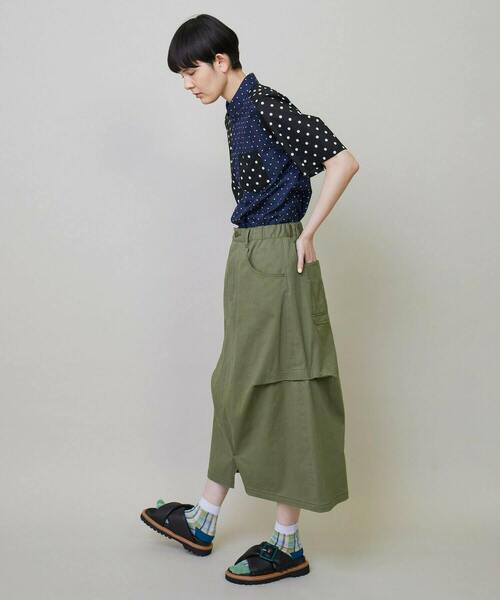 FRAPBOIS（フラボア）の「カーブカラー スカート（スカート・レディース・オフホワイト/カーキ・0/1）」の4枚目の写真