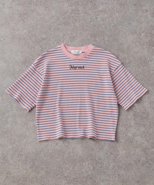 MONO-MART(モノマート)の「ワンポイント刺繍マルチボーダーショート丈半袖Tシャツ(Tシャツ/カットソー・レディース・ホワイト/ピンク/ネイビー/ブラック/ライトイエロー・FREE)」の9枚目の写真