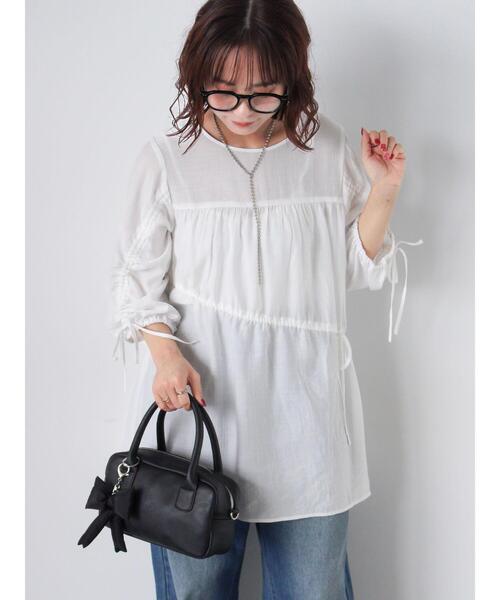 ehka sopo（エヘカソポ）の「リボン付き2wayショルダーバッグ（ハンドバッグ・レディース・シルバー/キナリ/ブラック・F）」の3枚目の写真