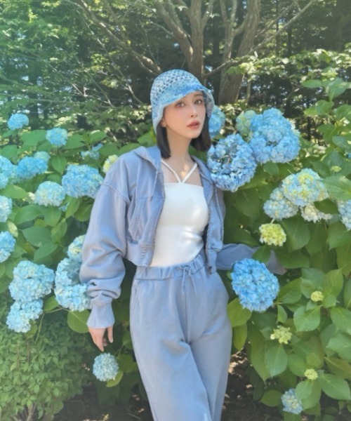 DURAS（デュラス）の「ヴィンテージ加工ショートフーディ（パーカー・レディース・ブルー/ブラック/ベージュ・SMALL/MEDIUM）」の21枚目の写真