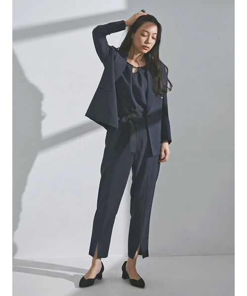 TONAL(トーナル)の「フェイクリネンバイカラーベルトクロップドパンツ(その他パンツ・レディース・ブラウン/ベージュ/ネイビー・SMALL/MEDIUM)」の3枚目の写真
