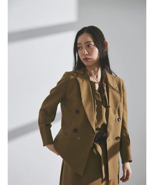 TONAL(トーナル)の「フェイクリネンバイカラーベルトクロップドパンツ(その他パンツ・レディース・ブラウン/ベージュ/ネイビー・SMALL/MEDIUM)」の18枚目の写真