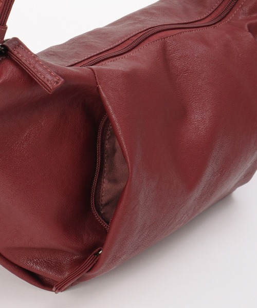 ikka(イッカ)の「撥水合皮ハーフムーンミニショルダーバッグ(ショルダーバッグ・レディース・オリーブ/グリーン/ベージュ/ブラック/ボルドー/ブラウン系その他・FREE)」の14枚目の写真