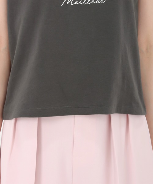 31 Sons de mode（トランテアン　ソン　ドゥ　モード）の「2025春夏新作 ロゴプリントＴシャツ（Tシャツ/カットソー・レディース・チャコールグレー/ホワイト・ﾌﾘ-）」の19枚目の写真