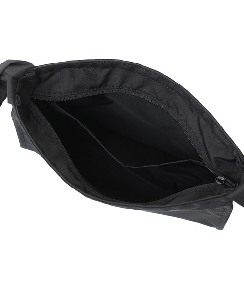 Manhattan Portage（マンハッタンポーテージ）の「EAST RIVER SHOULDER BAG(S) 300P CORDURA ECO SHEEN VOL.2（ショルダーバッグ・レディース・ブラック・X-SMALL）」の12枚目の写真