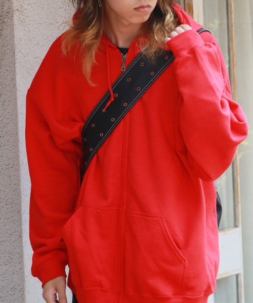 GILDAN（ギルダン）の「Gildan /ギルダン 8.0oz US規格 オーバーサイズ ジップパーカー 無地  裏起毛 ユニセックス フーディ（パーカー・メンズ・ホワイト/グリーン/ネイビー/パープル/オレンジ/ライトブルー/イエロー系その他/レッド/ブラック/グレー/ダークブラウン/グリーン系その他/ロイヤルブルー/マルーン・L/S/M/XL）」の12枚目の写真