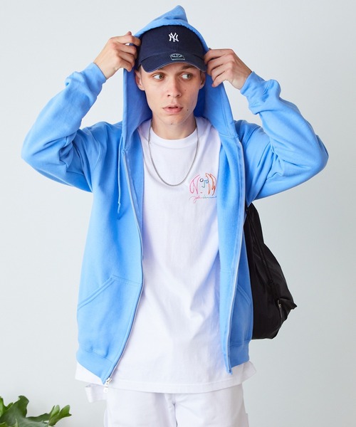 GILDAN（ギルダン）の「Gildan /ギルダン 8.0oz US規格 オーバーサイズ ジップパーカー 無地  裏起毛 ユニセックス フーディ（パーカー・メンズ・ホワイト/グリーン/ネイビー/パープル/オレンジ/ライトブルー/イエロー系その他/レッド/ブラック/グレー/ダークブラウン/グリーン系その他/ロイヤルブルー/マルーン・L/S/M/XL）」の16枚目の写真