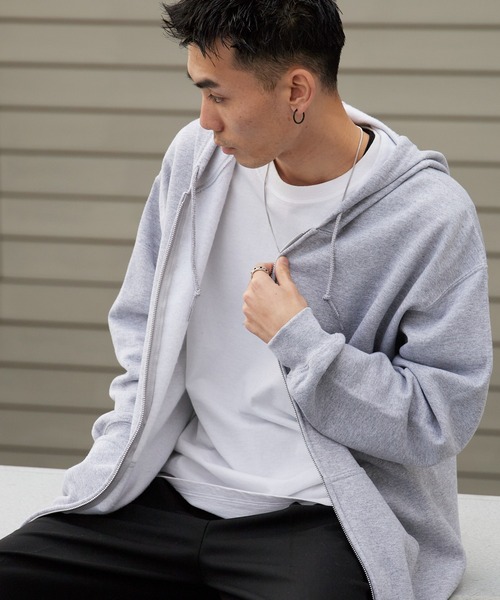 GILDAN（ギルダン）の「Gildan /ギルダン 8.0oz US規格 オーバーサイズ ジップパーカー 無地  裏起毛 ユニセックス フーディ（パーカー・メンズ・ホワイト/グリーン/ネイビー/パープル/オレンジ/ライトブルー/イエロー系その他/レッド/ブラック/グレー/ダークブラウン/グリーン系その他/ロイヤルブルー/マルーン・L/S/M/XL）」の20枚目の写真