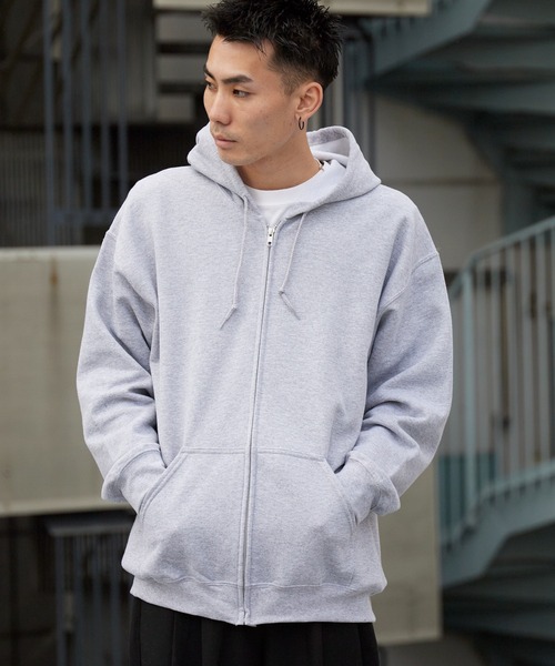 GILDAN（ギルダン）の「Gildan /ギルダン 8.0oz US規格 オーバーサイズ ジップパーカー 無地  裏起毛 ユニセックス フーディ（パーカー・メンズ・ホワイト/グリーン/ネイビー/パープル/オレンジ/ライトブルー/イエロー系その他/レッド/ブラック/グレー/ダークブラウン/グリーン系その他/ロイヤルブルー/マルーン・L/S/M/XL）」の21枚目の写真