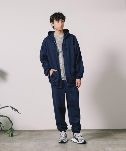 △Gildan /ギルダン 8.0oz US規格 オーバーサイズ ジップ