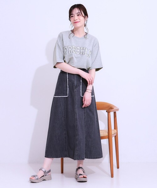 Cutie Blonde(キューティーブロンド)の「◆【S-LL】ゆるっと大人カジュアルに 柄ロゴアソート ミニ裏毛トップス(Tシャツ/カットソー・レディース・ブラック/グレー/オフホワイト・04/01/02/03)」の6枚目の写真