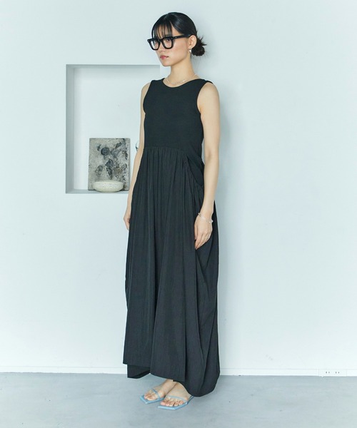 LIENCOEUR(リアンクール)の「ペタルリブドッキングワンピース(ワンピース・レディース・ホワイト/ブラック・FREE)」の16枚目の写真