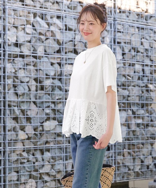 Tiaclasse(ティアクラッセ)の「刺繍レースドッキングカットソートップス(Tシャツ/カットソー・レディース・ブラック/オフホワイト/チャコールグレー/ブルー・M/L)」の15枚目の写真
