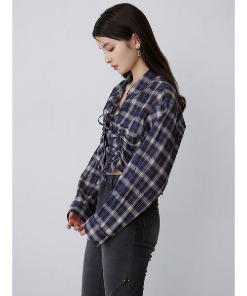 MURUA（ムルーア）の「2WAYギャザーシャツ（シャツ/ブラウス・レディース・グレー/ホワイト/ネイビー・FREE）」の12枚目の写真