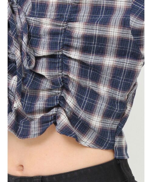 MURUA（ムルーア）の「2WAYギャザーシャツ（シャツ/ブラウス・レディース・グレー/ホワイト/ネイビー・FREE）」の4枚目の写真