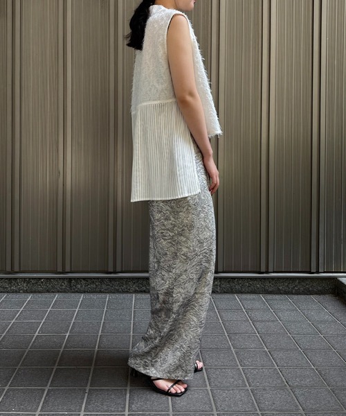 &g'aime(アンジェム)の「【&g'aime】ジャガードバックプリーツブラウス BackPleated Pleated Jacquard Blouse(シャツ/ブラウス・レディース・ホワイト/ブラック・FREE)」の11枚目の写真
