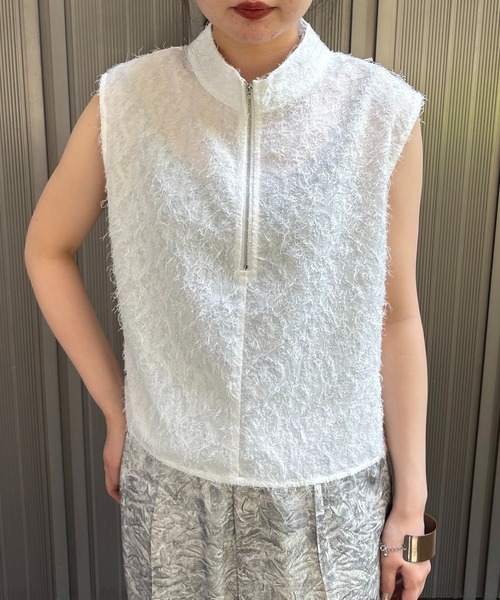 &g'aime(アンジェム)の「【&g'aime】ジャガードバックプリーツブラウス BackPleated Pleated Jacquard Blouse(シャツ/ブラウス・レディース・ホワイト/ブラック・FREE)」の4枚目の写真