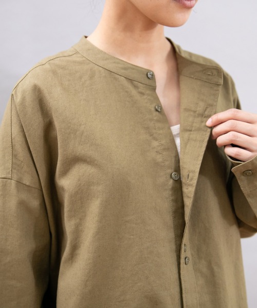 URCH RNA（アーチ アールエヌエー）の「B2903 アトリエチュニックシャツ２（シャツ/ブラウス・レディース・ブラック×ホワイト/ベージュ系その他/オリーブ/ブラウン/ピンク系その他/ブルー系その他・FREE）」の21枚目の写真