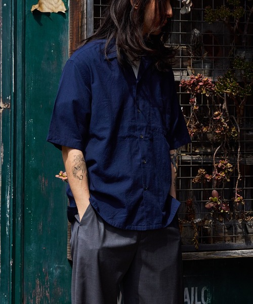ADAM ET ROPE'（アダムエロペ）の「【WILD LIFE TAILOR】カディコットン ハーフスリーブ オープンカラーシャツ（シャツ/ブラウス・メンズ・ブラック系その他3/グレー・L/M）」の12枚目の写真