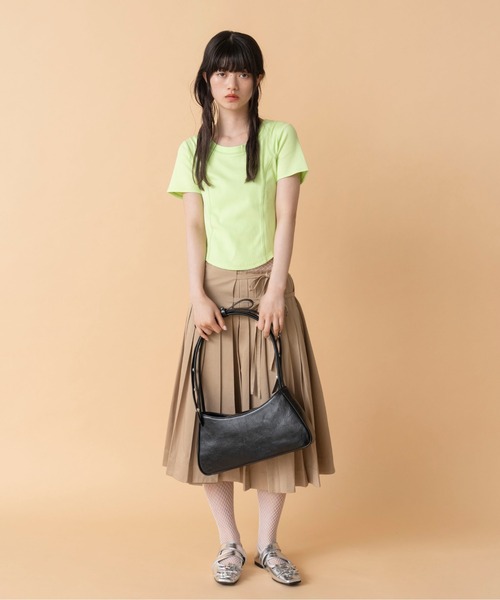 Casselini(キャセリーニ)の「Casselini(キャセリーニ)肩リボンエナメルバッグ(ハンドバッグ・レディース・ブラック/レッド/シルバー・FREE)」の6枚目の写真