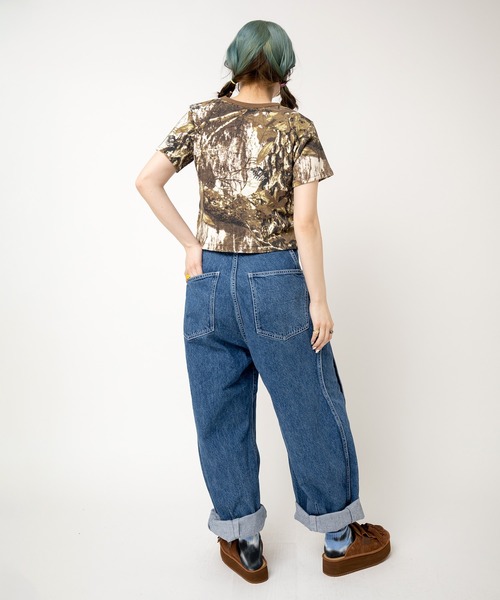 RNA(アールエヌエー)の「R4384 ウェーブシームパンツ(デニムパンツ・レディース・ブルー系その他・MEDIUM)」の12枚目の写真