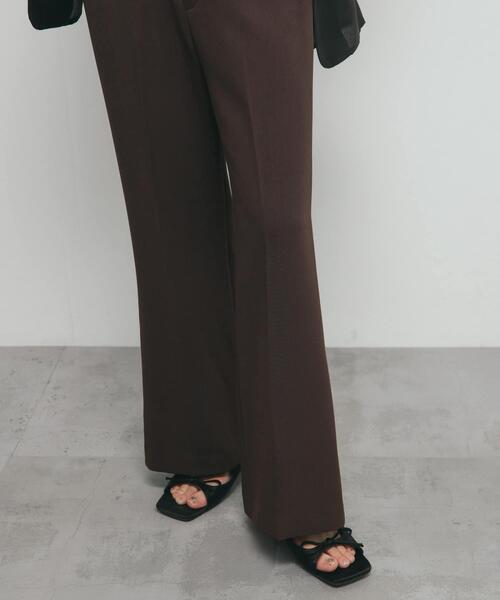 KBF（ケイビーエフ）の「『2サイズ展開』スリムフレアパンツ（その他パンツ・レディース・ブラウン/ライトベージュ/ブラック・36/38）」の13枚目の写真