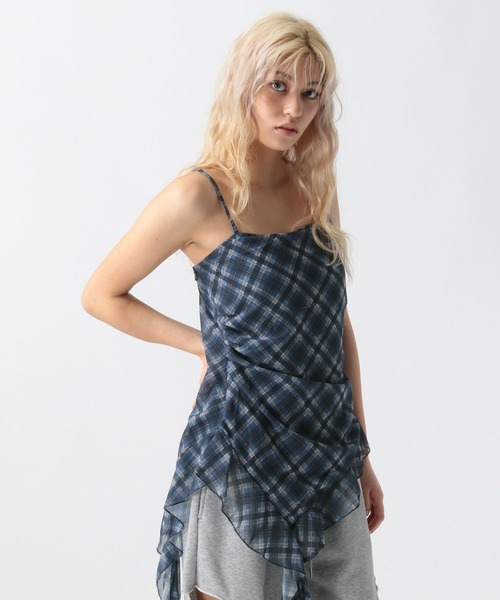 FOREVER 21(フォーエバー トゥエンティーワン)の「【2025SS】カスケードチェックキャミチュニック(チュニック・レディース・ネイビー/レッド・FREE)」の12枚目の写真