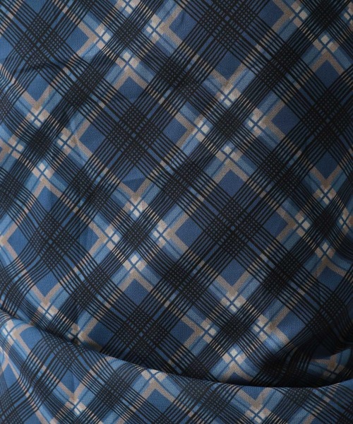 FOREVER 21(フォーエバー トゥエンティーワン)の「【2025SS】カスケードチェックキャミチュニック(チュニック・レディース・ネイビー/レッド・FREE)」の21枚目の写真