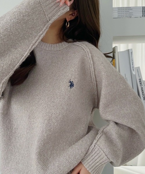 U.S. POLO ASSN.(ユーエスポロアッスン)の「【U.S. POLO ASSN】メランジ クルーネック ラグラン ニット(ニット/セーター・レディース・オートミール/ブラック/グレー/ネイビー・M/L)」の1枚目の写真