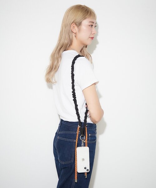 BIRTHDAY BAR(バースデイバー)の「【BEAURE ビュレ】ナイロンギャザーモバイルストラップショルダー(スマホグッズ・レディース・パープル/ブラック/ホワイト・0)」の9枚目の写真