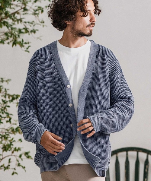 CAMBIO(カンビオ)の「mcg3667-Powder Bleach Waffle Cotton Knit Cardigan ニットカーディガン(カーディガン/ボレロ・メンズ・グレイッシュベージュ/カーキ/ブラック/ネイビー・M/L)」の4枚目の写真