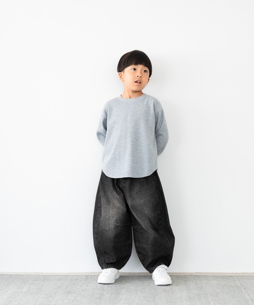 LOWRYS FARM(ローリーズファーム)の「デニムコクーンパンツ 571652(デニムパンツ・キッズ・ライトブルー/ブラック/ブルー・110cm/120cm/130cm/140cm/150cm)」の21枚目の写真