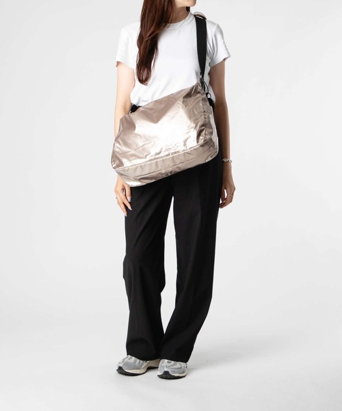 Jack Gomme(ジャックゴム)の「JACK GOMME Paris JOY LIGHT SHOULDER BAG ジャックゴム パリス ジョイ ショルダーバッグ(ショルダーバッグ・レディース・ベージュ系1/グリーン系1・FREE)」の5枚目の写真